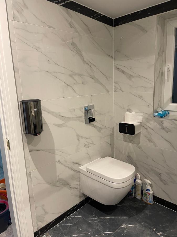 Modern Huge Double Room With Private Bathroom In Colindale Edgware Exterior foto