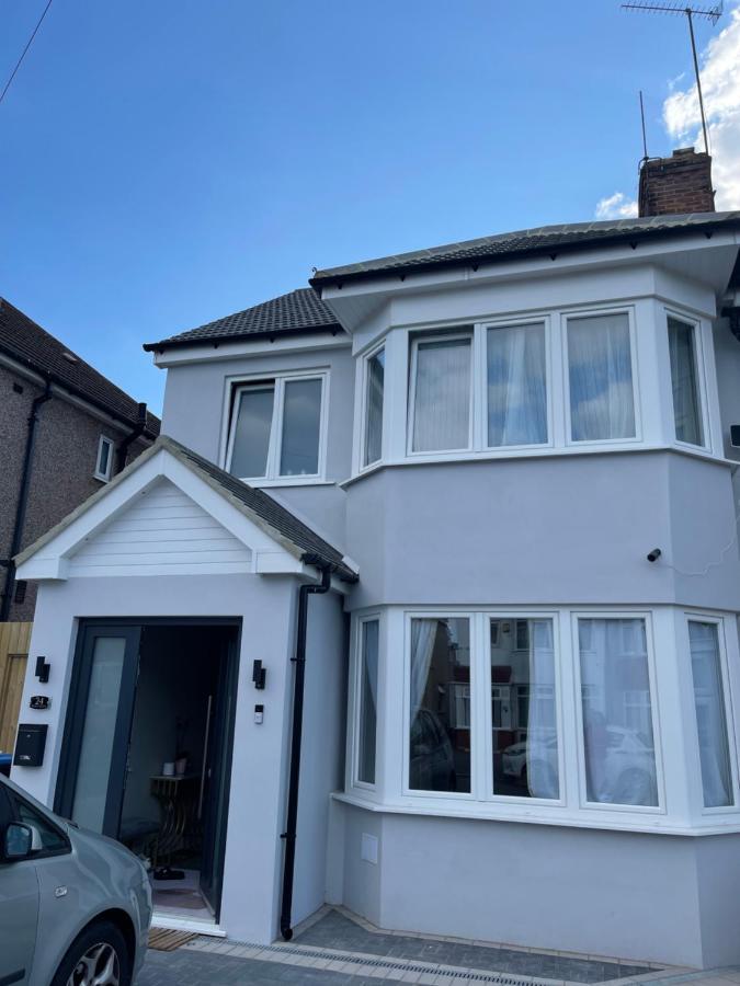 Modern Huge Double Room With Private Bathroom In Colindale Edgware Exterior foto