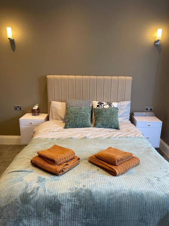 Modern Huge Double Room With Private Bathroom In Colindale Edgware Exterior foto